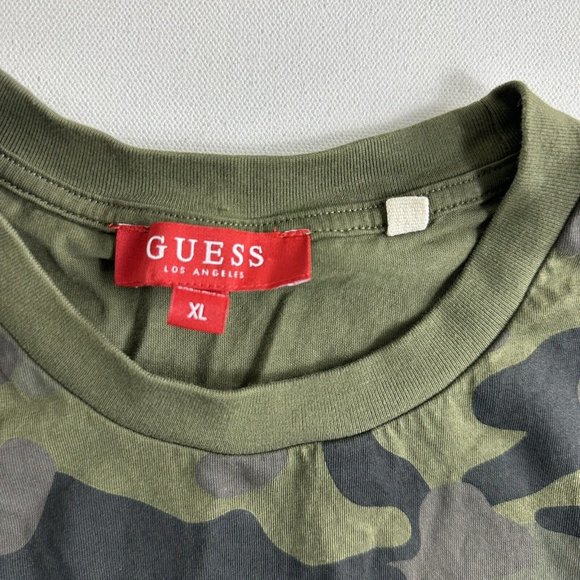 GUESS‎ Los Angeles Men’s Short Sleeve T-Shirt Size XL Green Black Camo Casual - Picture 5 of 8